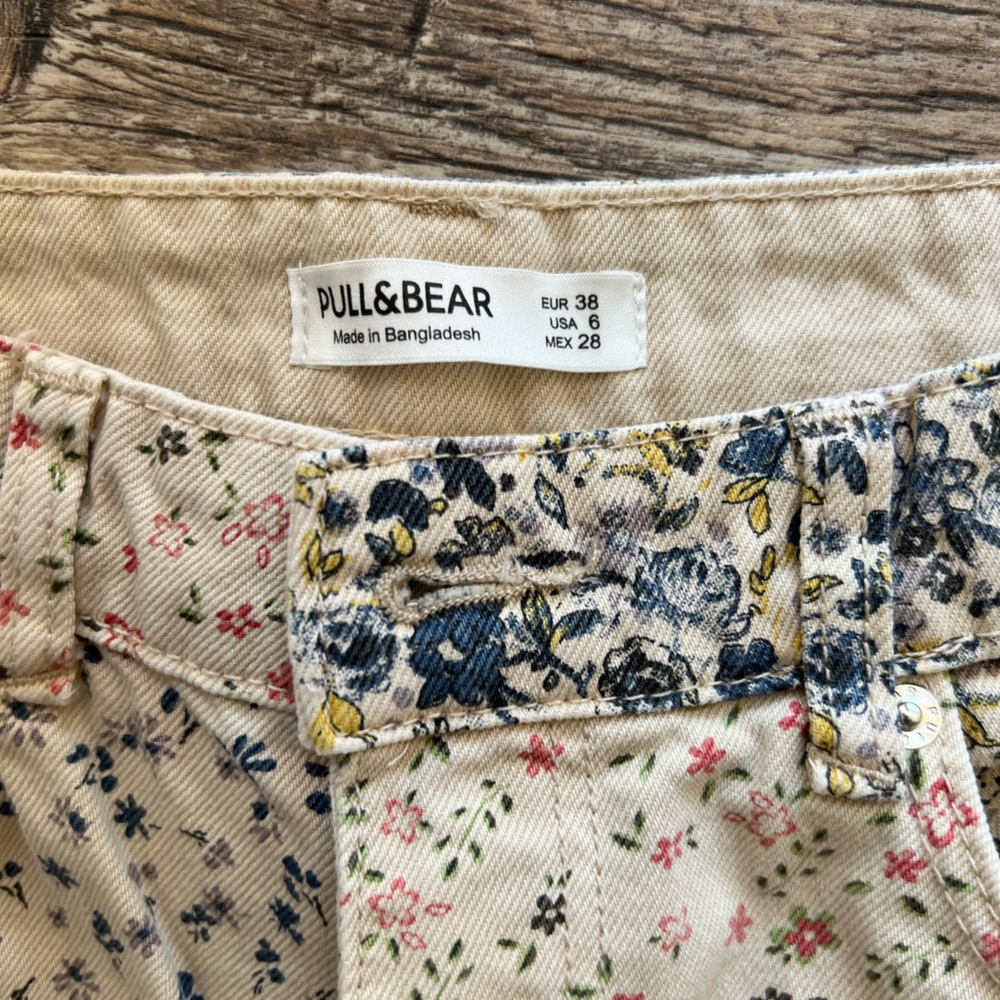 Pull&Bear Full Length Flower Pattern Jeans. Us Si… - image 5